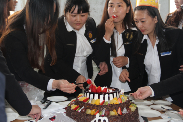 乾港集團(tuán) 乾港集團(tuán)