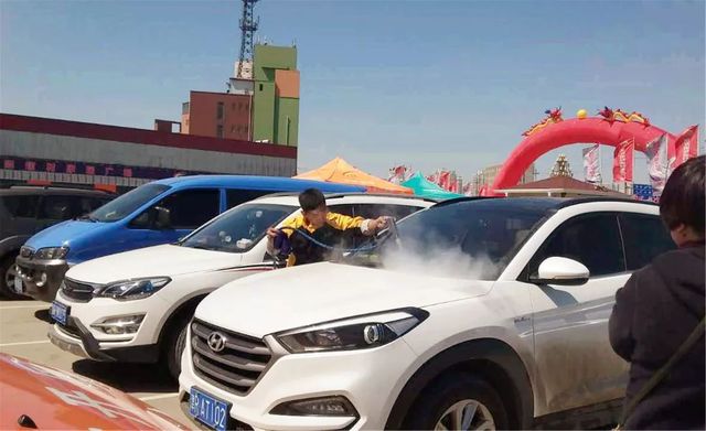 李總逸掌幫上門蒸汽洗車正式運營 李總逸掌幫上門蒸汽洗車正式運營