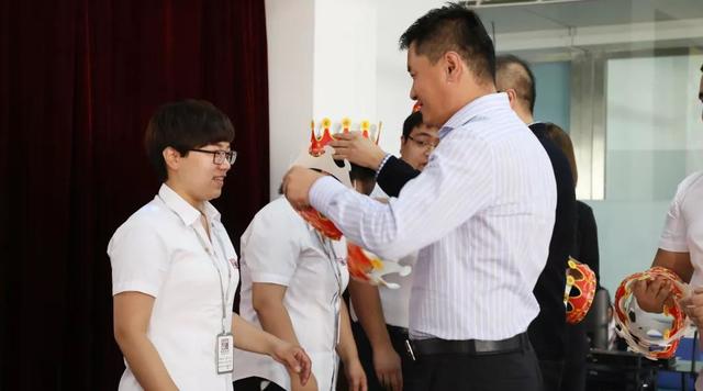 集團(tuán)九月份員工生日會(huì) 集團(tuán)九月份員工生日會(huì)